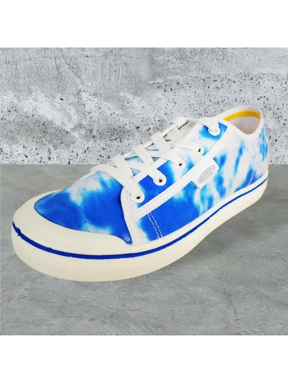 Keen Women's Elsa‎ Lite Sneakers Size 8 color Blue/white New with box